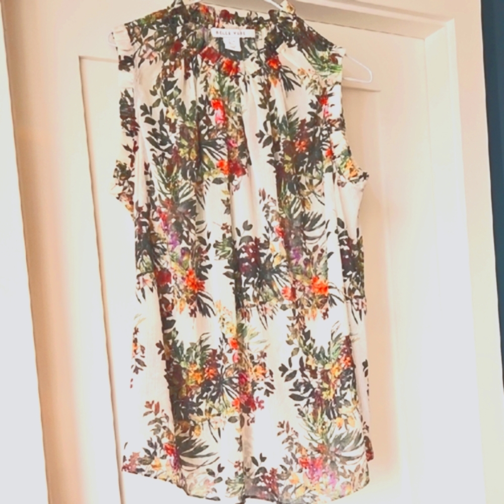 Green and White Relaxed Ruffled Blouse